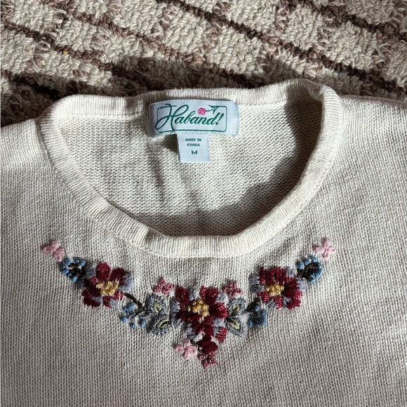 Vintage Embroidered Haband sweater tank - Picture 2 of 3